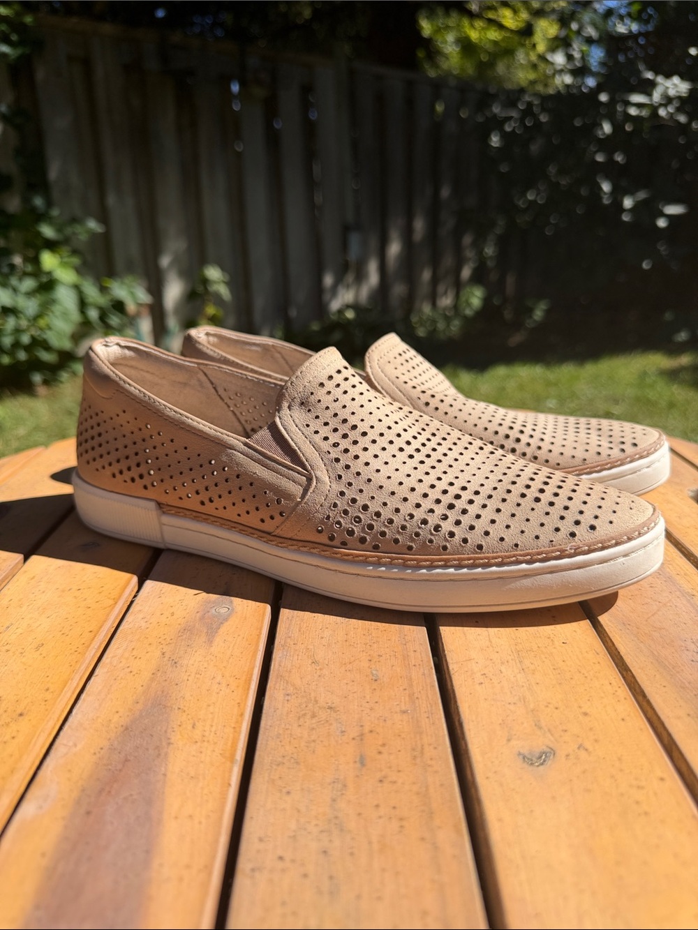 Naturalizer Beige Perforated Slip‑On Shoes – Size 8M – Leather Upper